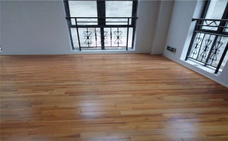 造價(jià)是的多少?學(xué)校體育運(yùn)動(dòng)地板