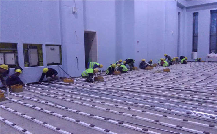 青海楓木體育地板價(jià)格及圖片