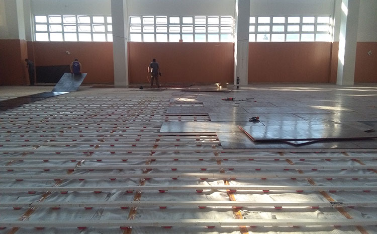 橡膠木舞臺運(yùn)動木地板多少錢一平米?