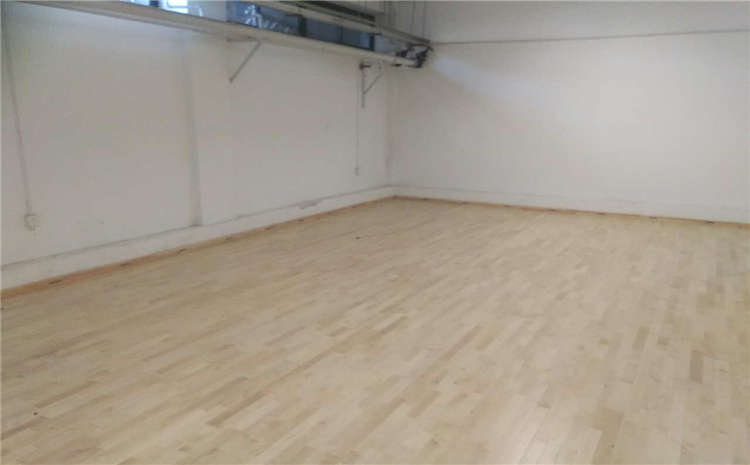 山東運(yùn)動(dòng)木地板怎么選