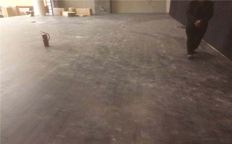 24厚舞臺實木地板批發(fā)價格