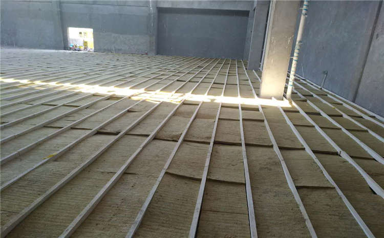 指接板舞臺運動木地板怎么保養(yǎng)？