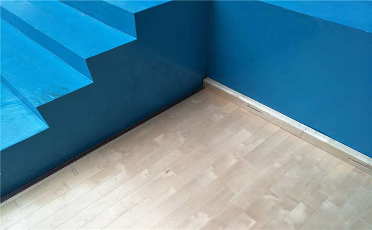 20厚體育館木地板價格是多少錢?