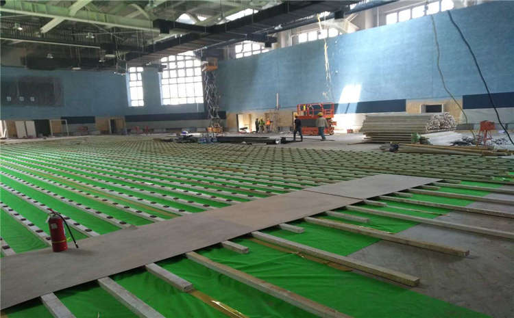 22厚籃球場(chǎng)木地板造價(jià)是的多少?