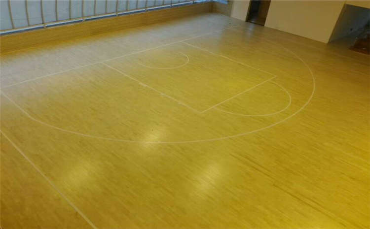 學(xué)?；@球木地板施工方案