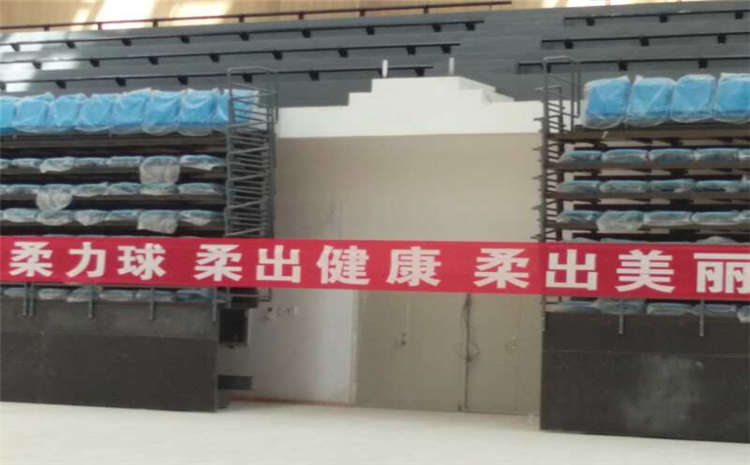 拼裝運(yùn)動(dòng)實(shí)木地板廠家電話