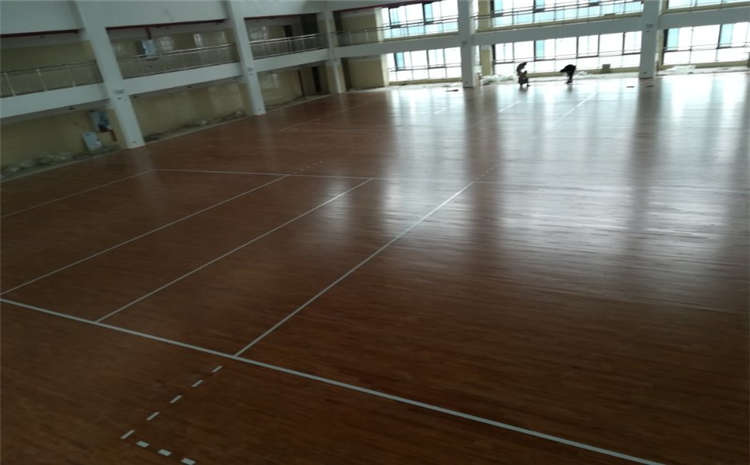 松木籃球場(chǎng)實(shí)木地板圖片及價(jià)格