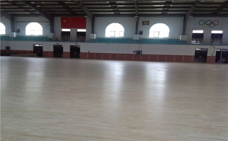 俄勒岡松體育運(yùn)動地板一般多少錢?