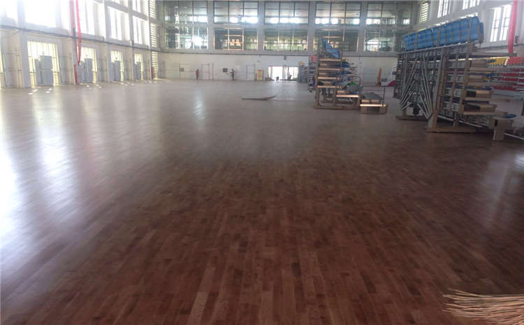 **的乒乓球館木地板一平米**