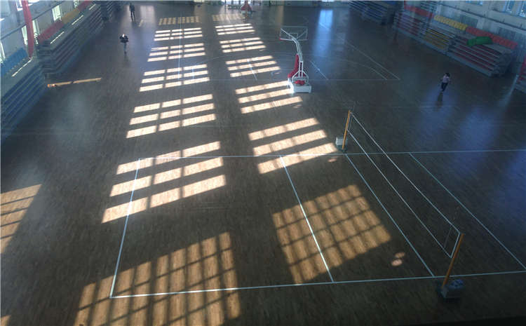 楓樺木木地板籃球館施工技術方案