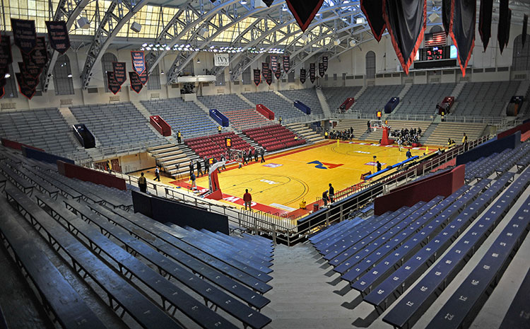 松木怎么保養(yǎng)?運(yùn)動(dòng)木地板