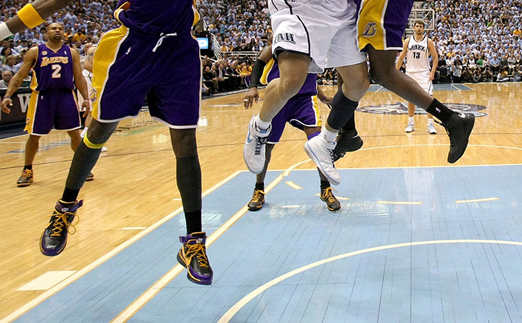 指接板舞臺(tái)實(shí)木地板價(jià)格是多少錢？