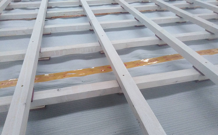 拼接板籃球場(chǎng)實(shí)木地板價(jià)格是多少錢(qián)?