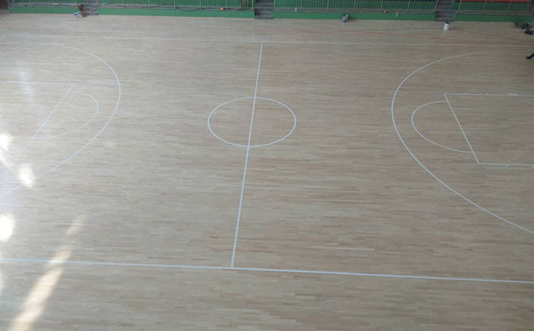 訓(xùn)練館實(shí)木運(yùn)動(dòng)地板廠家