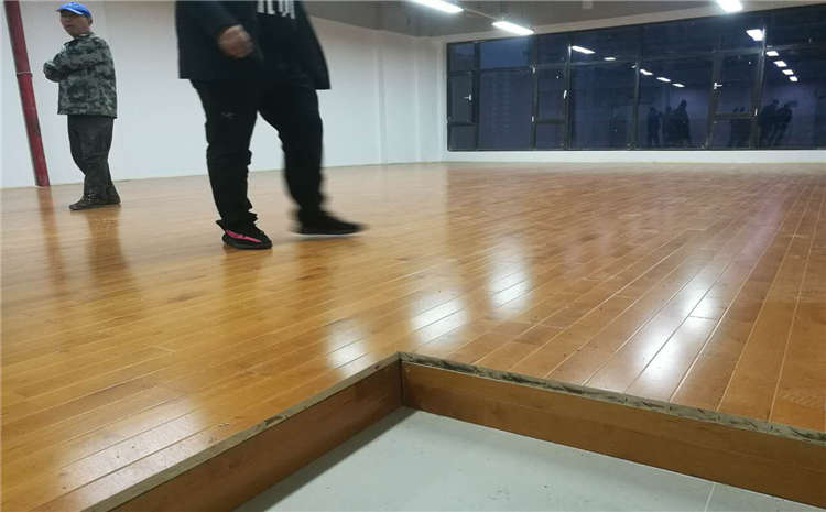 河南室內(nèi)運(yùn)動木地板生產(chǎn)廠家