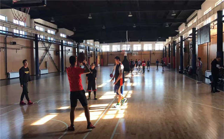 成都柞木實(shí)木運(yùn)動(dòng)地板大全