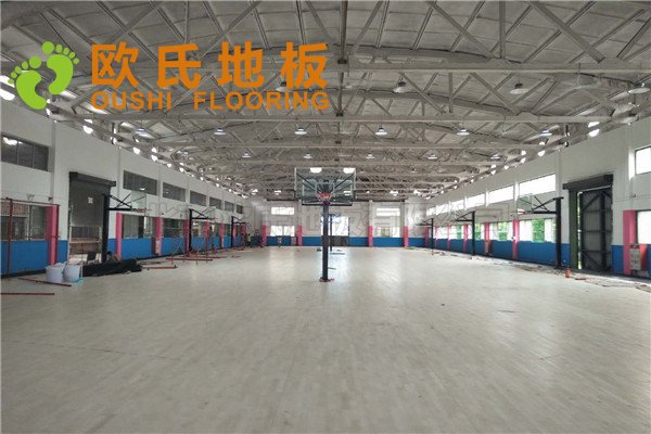 廣東YBDL江門HOOP PARK籃球公園木地板項(xiàng)目