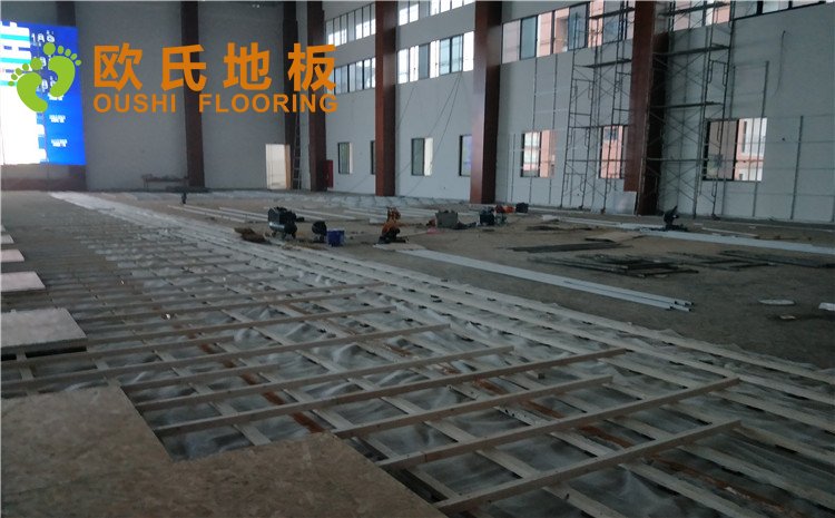 德清求是高級(jí)中學(xué)體育館木地板案例